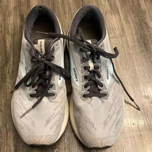 🍍BROOKS RAVENNA🍍SIZE 9 medium🍍gray/blue